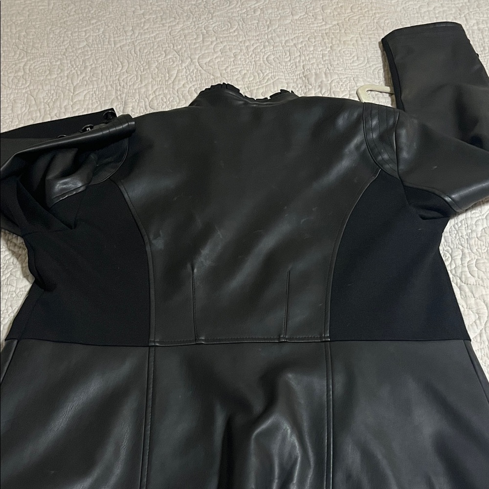 Chico’s Black Military Style leather with stretch sz 2 Jacket - Picture 8 of 9
